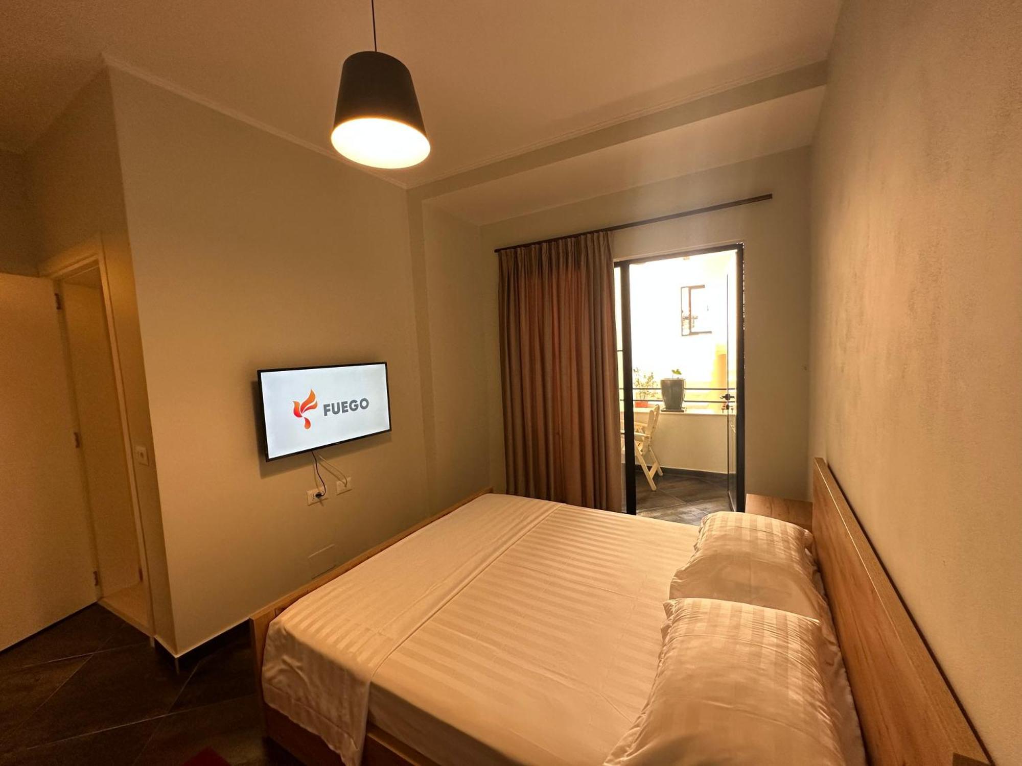 Central Comfort Suites Tirana Exterior photo